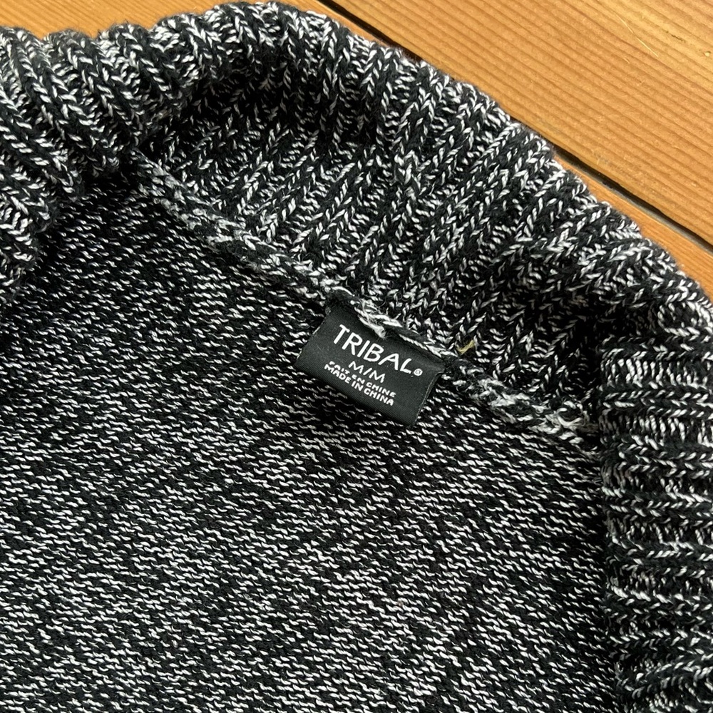 Tribal Knit Top - Picture 5 of 6
